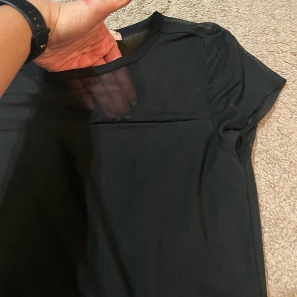 Grave Fame black short sleeve top sheer shoulder area size medium - Picture 6 of 9